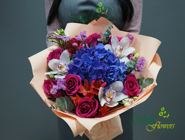 Bouquet with Violet Hydrangea "Harmony" photo